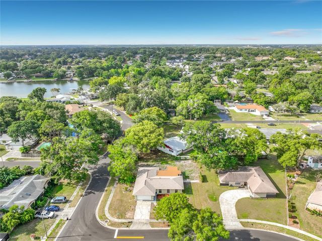 124 HOLLYHOCK DRIVE, Altamonte Springs, FL 32701