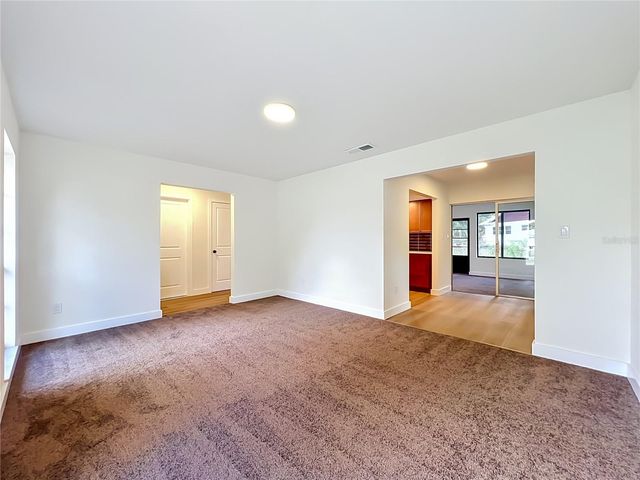 124 HOLLYHOCK DRIVE, Altamonte Springs, FL 32701