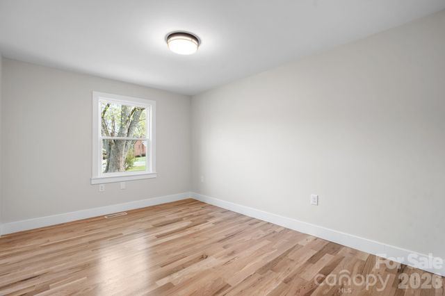 715 Sunridge Drive, Lincolnton, NC 28092