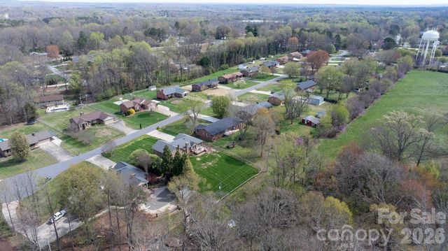 715 Sunridge Drive, Lincolnton, NC 28092