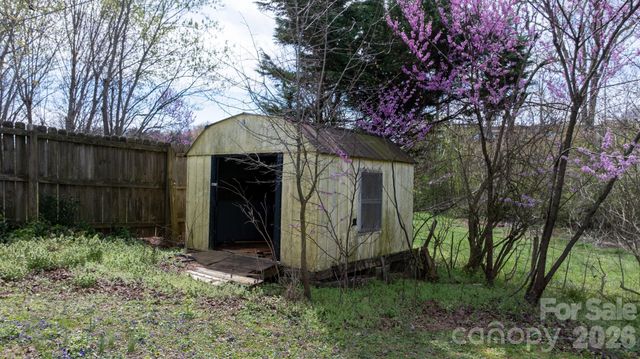 715 Sunridge Drive, Lincolnton, NC 28092