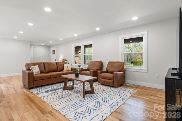 715 Sunridge Drive, Lincolnton, NC 28092