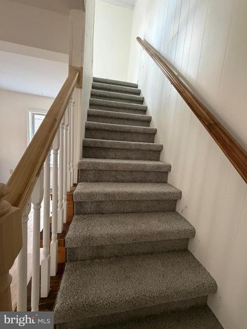 807 W MAIN ST, Waynesboro, PA 17268