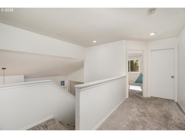 15469 Nw TRAKEHNER Way, Portland, OR 97229