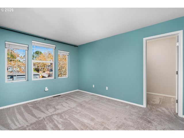 15469 Nw TRAKEHNER Way, Portland, OR 97229