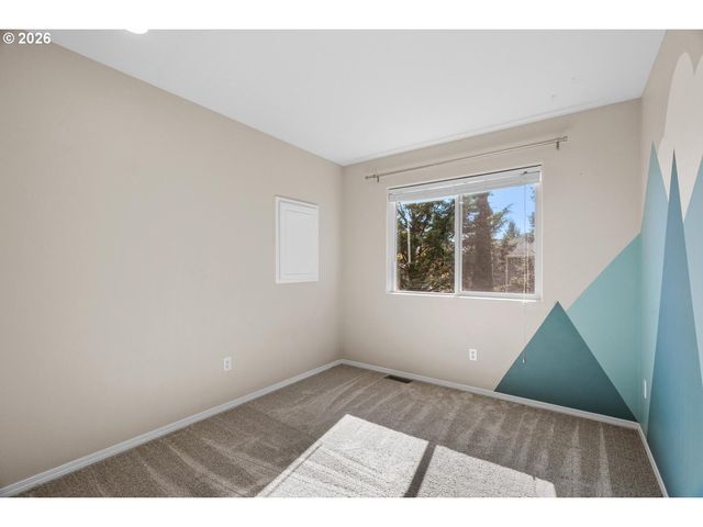 15469 Nw TRAKEHNER Way, Portland, OR 97229