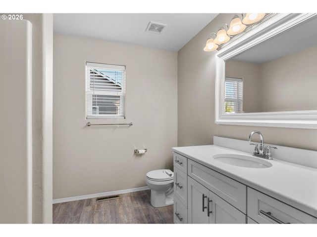 15469 Nw TRAKEHNER Way, Portland, OR 97229