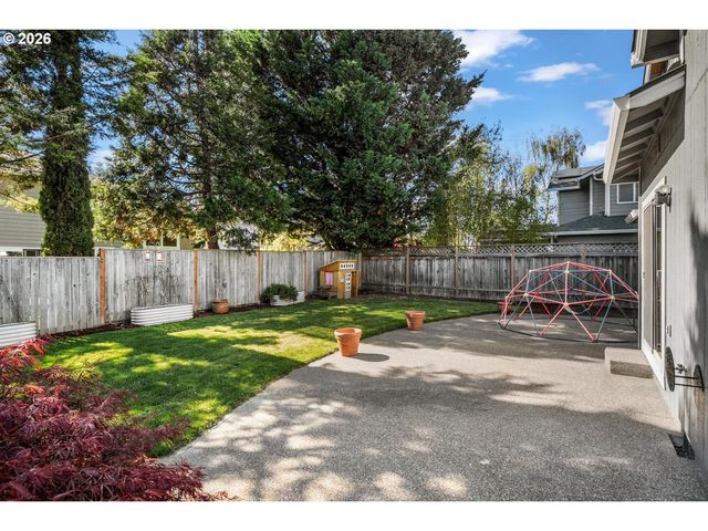 15469 Nw TRAKEHNER Way, Portland, OR 97229