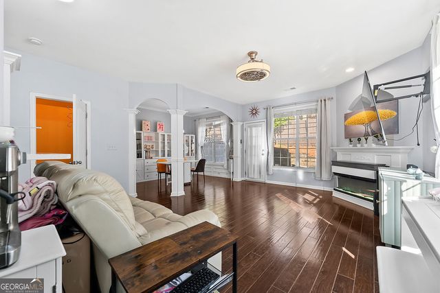 589 Woodland Park Ter, Lawrenceville, GA 30043