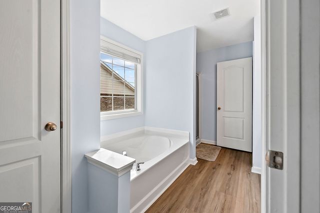 589 Woodland Park Ter, Lawrenceville, GA 30043