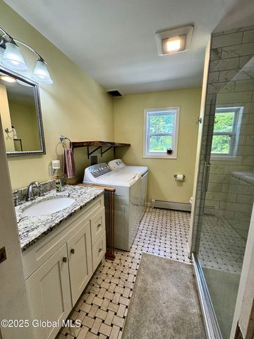 354 New Salem Road, New Scotland, NY 12186
