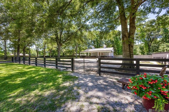 19919 Tucker Rd, Zachary, LA 70791