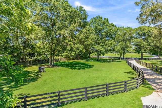 19919 Tucker Rd, Zachary, LA 70791