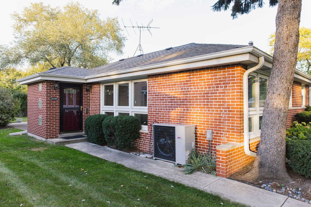 4440 Palma Place, Skokie, IL 60076 — photo 4