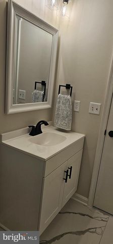 1533 FORT SUMTER CT, Dumfries, VA 22026