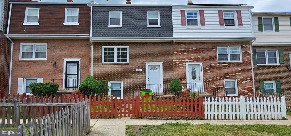 1533 FORT SUMTER CT, Dumfries, VA 22026