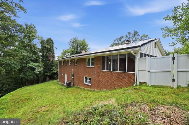 5030 LELAND DR, Oxon Hill, MD 20745