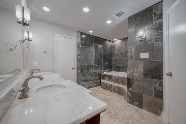 919 Mockingbird Way, Sugar Land, TX 77478