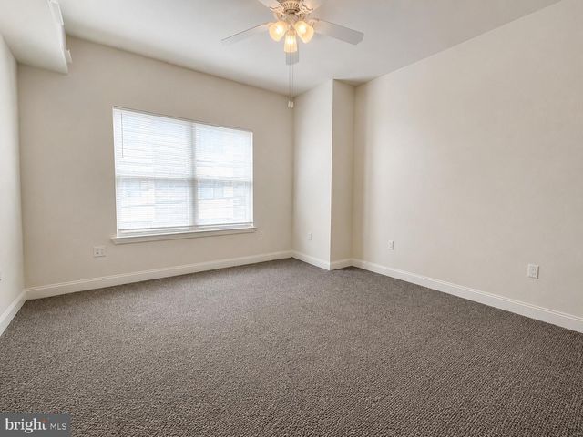 2005 N 17TH ST, Philadelphia, PA 19121