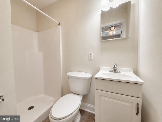 2005 N 17TH ST, Philadelphia, PA 19121