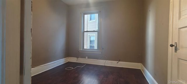 27 Franklin Street 1F, Poughkeepsie, NY 12601