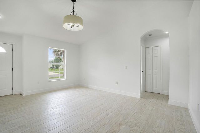 673 Cavern Terrace, Sebastian, FL 32958