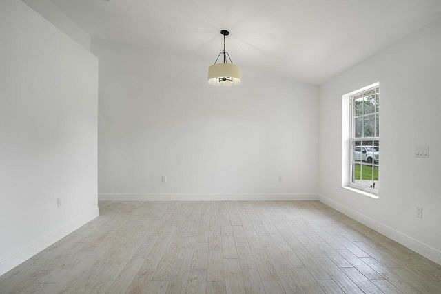673 Cavern Terrace, Sebastian, FL 32958