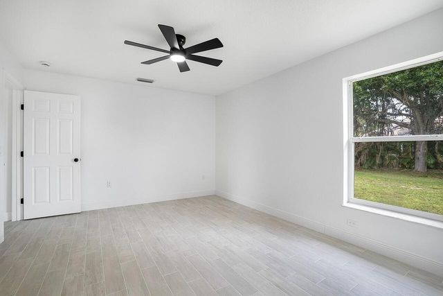673 Cavern Terrace, Sebastian, FL 32958