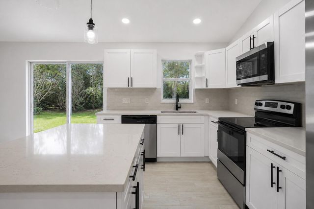 673 Cavern Terrace, Sebastian, FL 32958