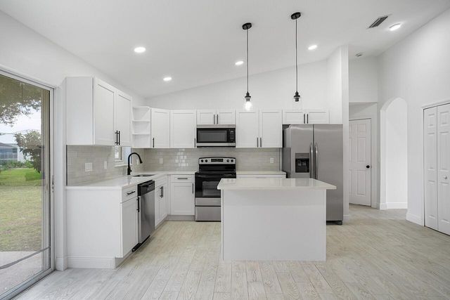 673 Cavern Terrace, Sebastian, FL 32958