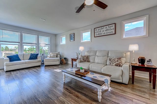 1352 Littleleaf Loop, North Myrtle Beach, SC 29582