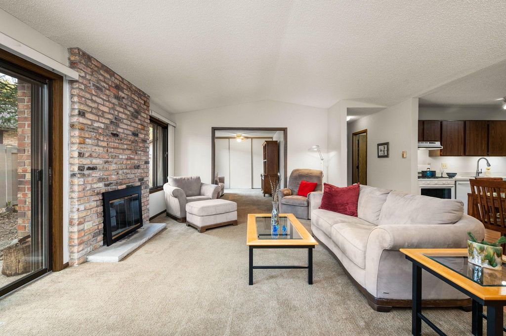 1070 Zanzibar Lane N, Plymouth, MN 55447 — photo 3