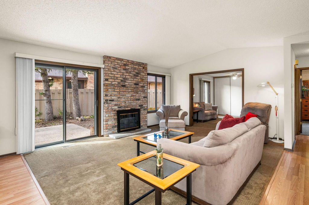 1070 Zanzibar Lane N, Plymouth, MN 55447 — photo 4