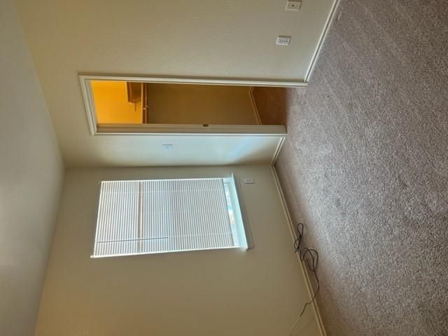 1021 Christopher Ave A, Round Rock, TX 78681