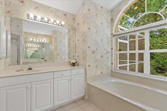 108 VENICE PALMS BOULEVARD 1, Venice, FL 34292