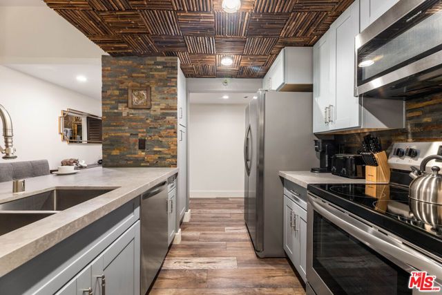 600 W 9th Street 115, Los Angeles, CA 90015