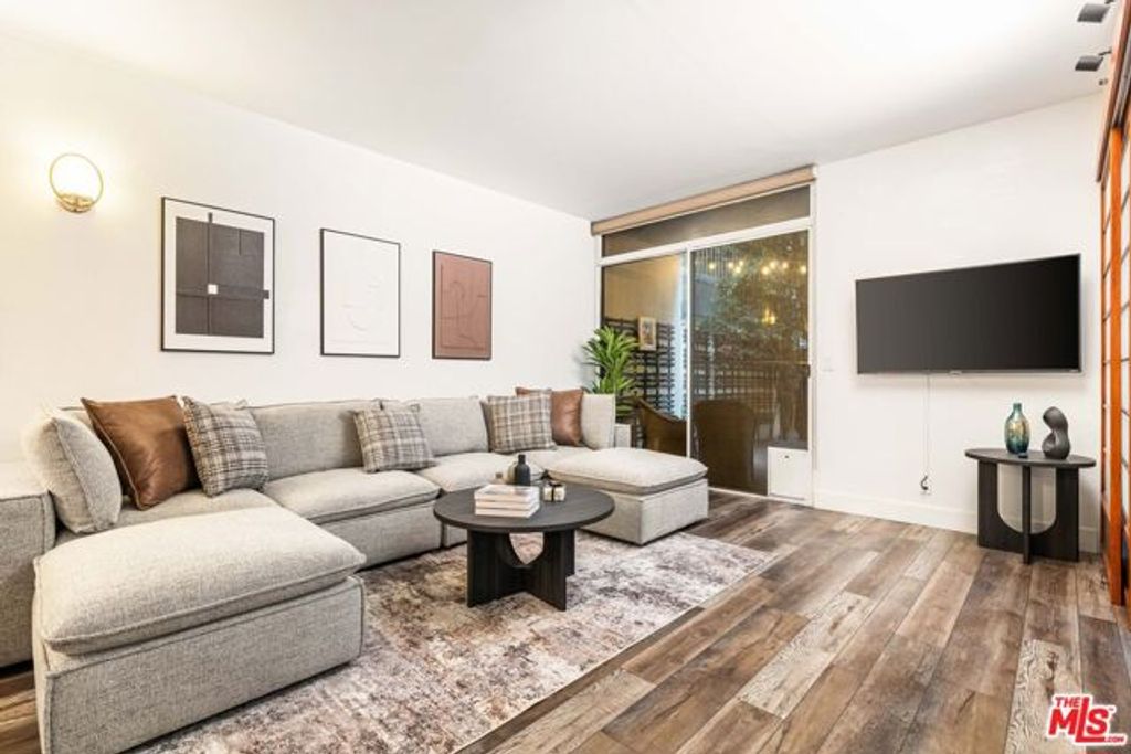 600 W 9th Street 115, Los Angeles, CA 90015