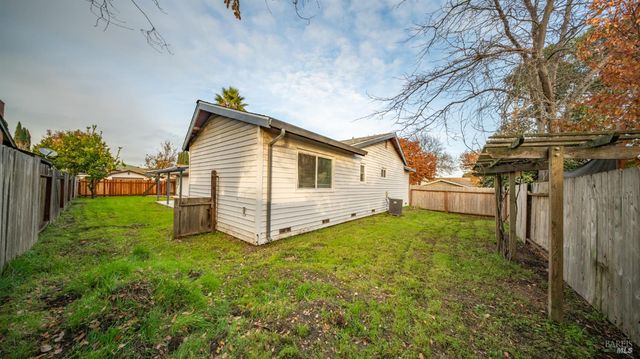 2611 Lilac St, Fairfield, CA 94533