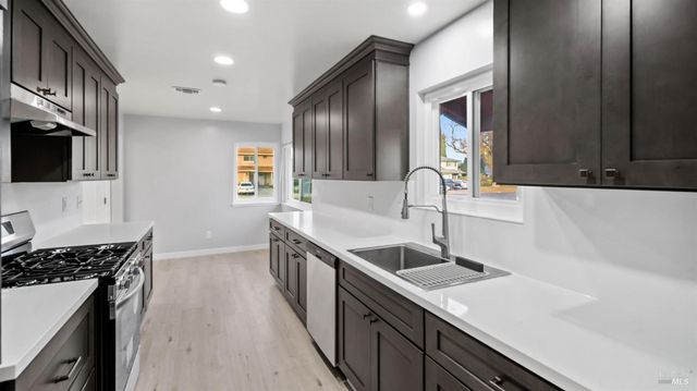 2611 Lilac St, Fairfield, CA 94533