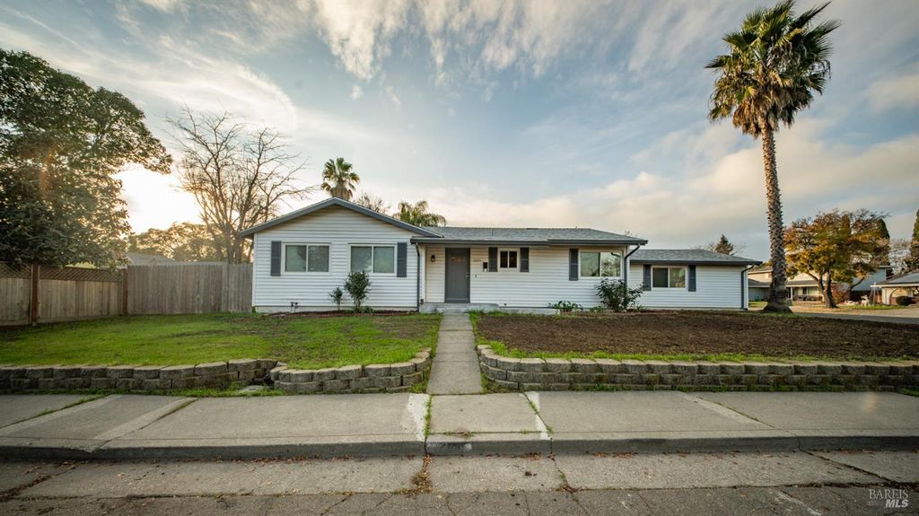 2611 Lilac St, Fairfield, CA 94533