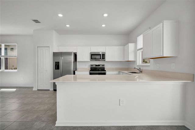 204 BOGEY DRIVE, Davenport, FL 33896