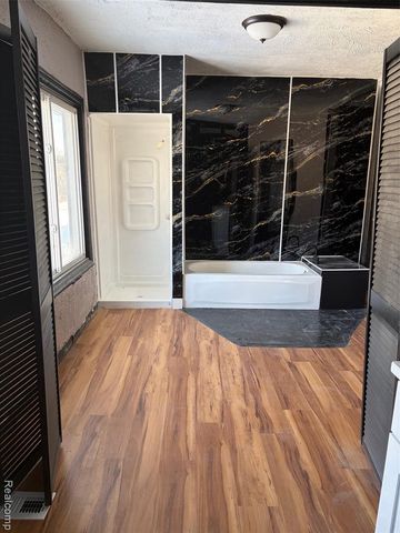 909 Burlingame Street, Detroit, MI 48202