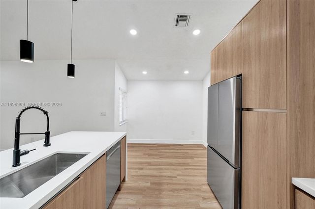 10153 NW 3rd Ct, Plantation, FL 33324