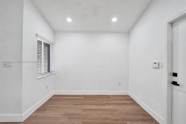 10153 NW 3rd Ct, Plantation, FL 33324