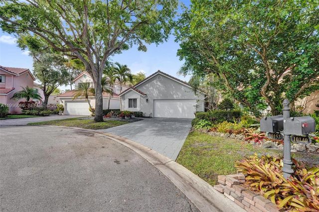 10153 NW 3rd Ct, Plantation, FL 33324