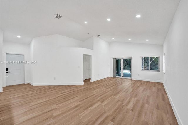 10153 NW 3rd Ct, Plantation, FL 33324