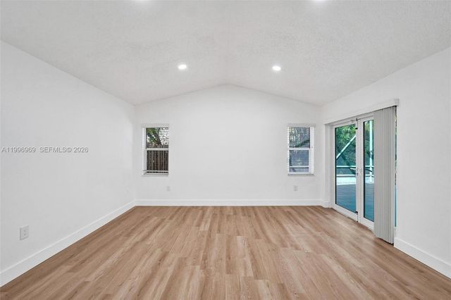 10153 NW 3rd Ct, Plantation, FL 33324