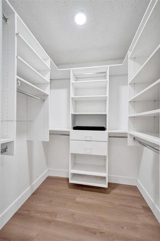 10153 NW 3rd Ct, Plantation, FL 33324