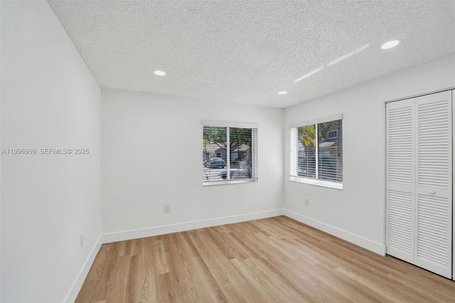 10153 NW 3rd Ct, Plantation, FL 33324