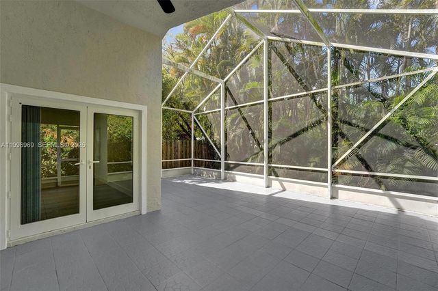 10153 NW 3rd Ct, Plantation, FL 33324